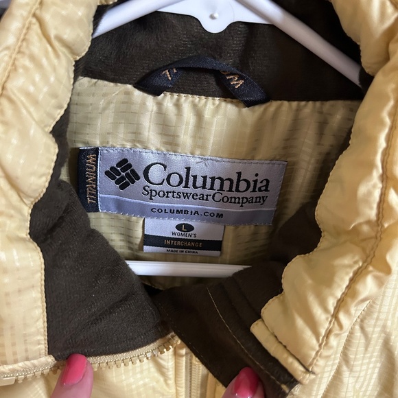 Columbia jacket - Picture 3 of 4